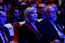 En plein "Penelopegate", Marine Le Pen met à jour son programme