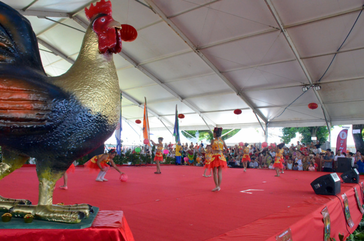 La journée culturelle chinoise placée sous le signe de la solidarité La journée culturelle chinoise placée sous le signe de la solidarité