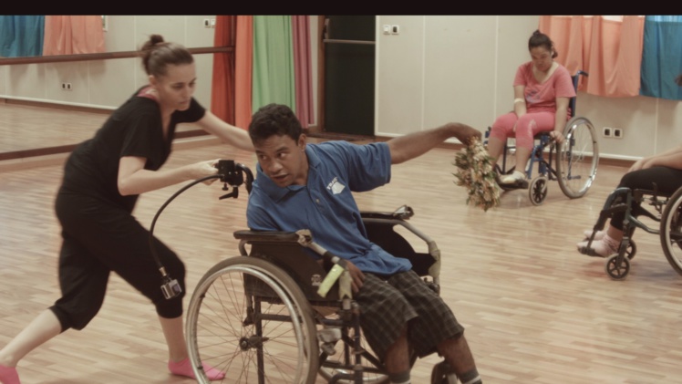 "Alors on danse" : l'œil juste de Jacques Navarro-Rovira pour changer notre regard sur le handicap