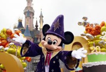 Face aux pertes colossales d'Euro Disney, la maison mère veut reprendre le contrôle Face aux pertes colossales d'Euro Disney, la maison mère veut reprendre le contrôle