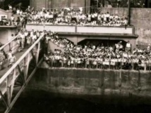 Japon: sur une île inhabitée, une ville fantôme fait face à son passé trouble Japon: sur une île inhabitée, une ville fantôme fait face à son passé trouble
