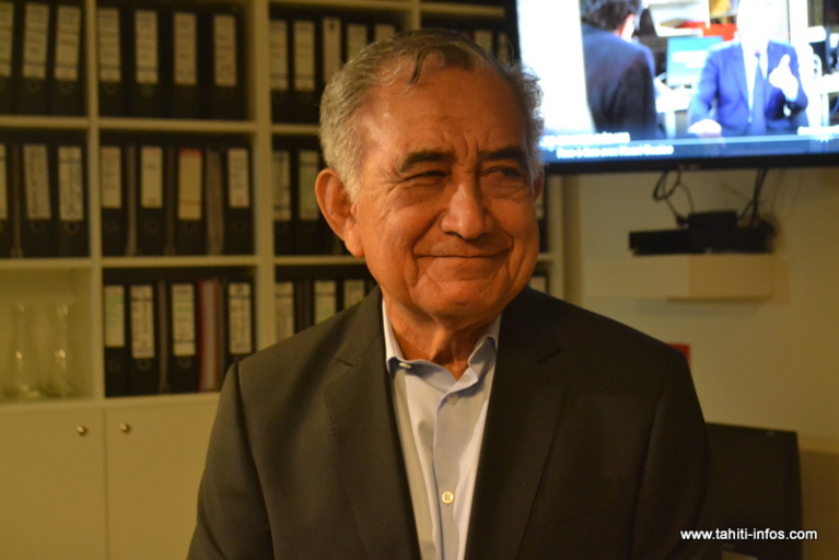 Oscar Temaru, mercredi à Paris, peu avant le lancement du magazine politique Mediapart Live. Oscar Temaru, mercredi à Paris, peu avant le lancement du magazine politique Mediapart Live.