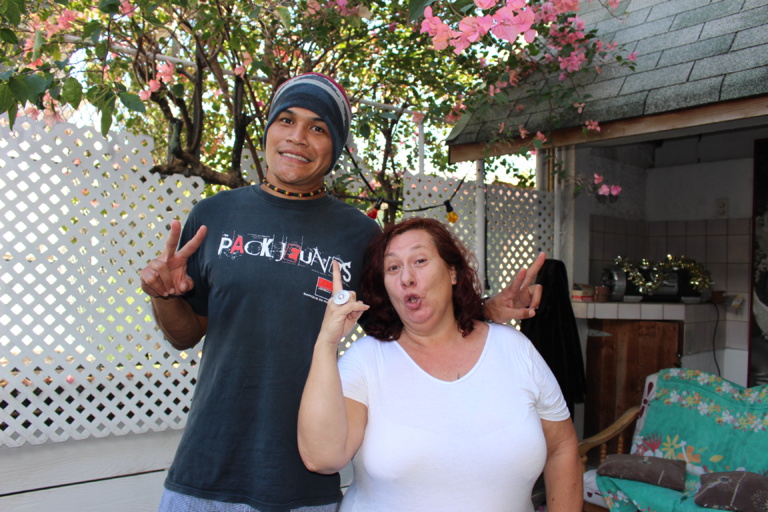 Léonore Caneri et Mana, gagnant de la catégorie Stand up 2016. Léonore Caneri et Mana, gagnant de la catégorie Stand up 2016.