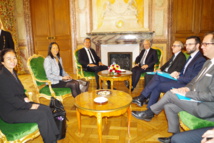 Marcel Tuihani rencontre Claude Bartolone, le président de l'Assemblée nationale