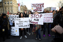 Heurts lors d'un rassemblement contre les violences policières à Paris, des lycées bloqués