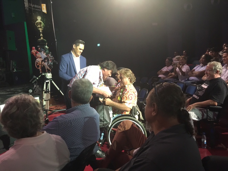 Patrick Moux président et fondateur de Vodafone avec Arsène Aie Patrick Moux président et fondateur de Vodafone avec Arsène Aie