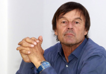 Nicolas Hulot au Conseil constitutionnel contre le traité CETA Nicolas Hulot au Conseil constitutionnel contre le traité CETA