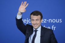 Macron abat ses cartes sur un programme d'inspiration social-libérale Macron abat ses cartes sur un programme d'inspiration social-libérale