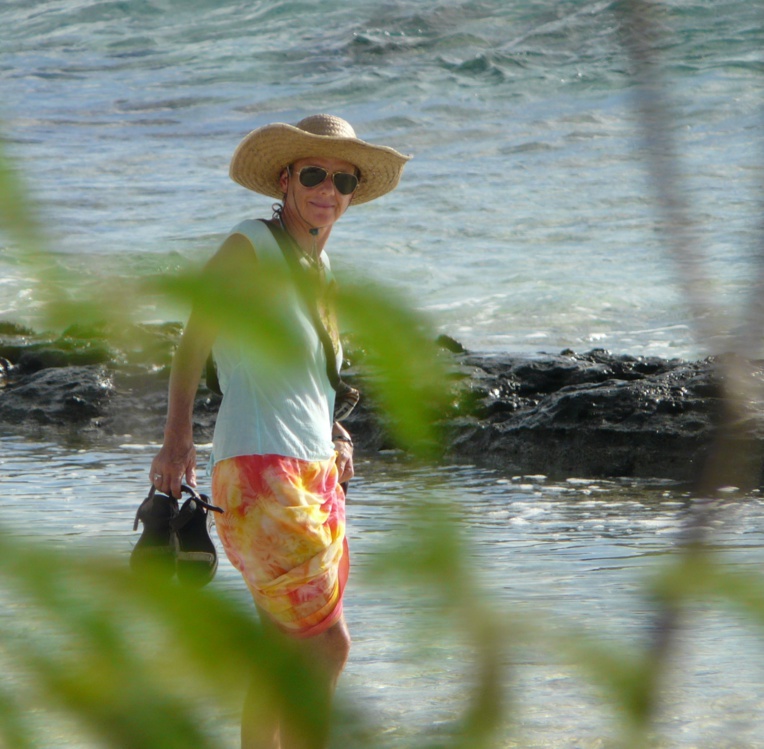 Depuis 35 ans, Isabelle Briand vit sur un voilier et sillonne les océans. Depuis 35 ans, Isabelle Briand vit sur un voilier et sillonne les océans.