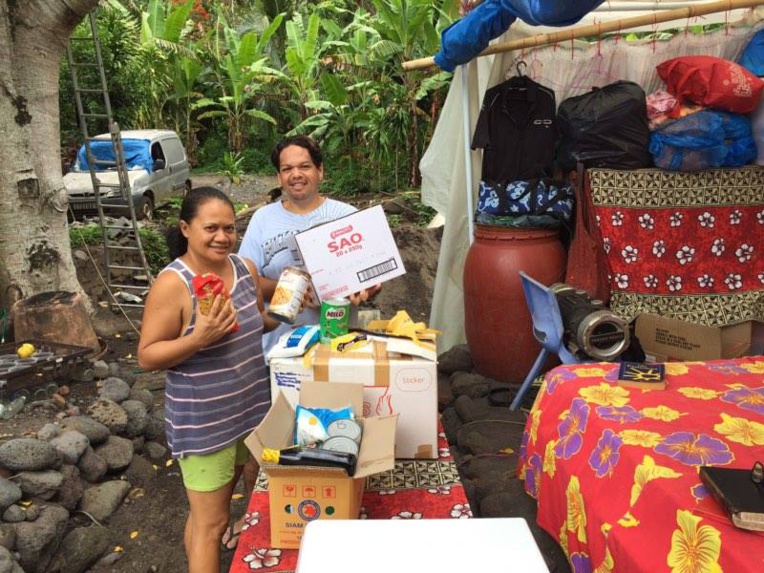 Les membres de l'association Rima Taure'a en pleine action.