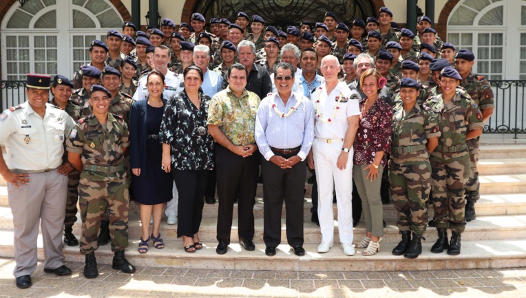 Edouard Fritch reçoit le général commandant le SMA 