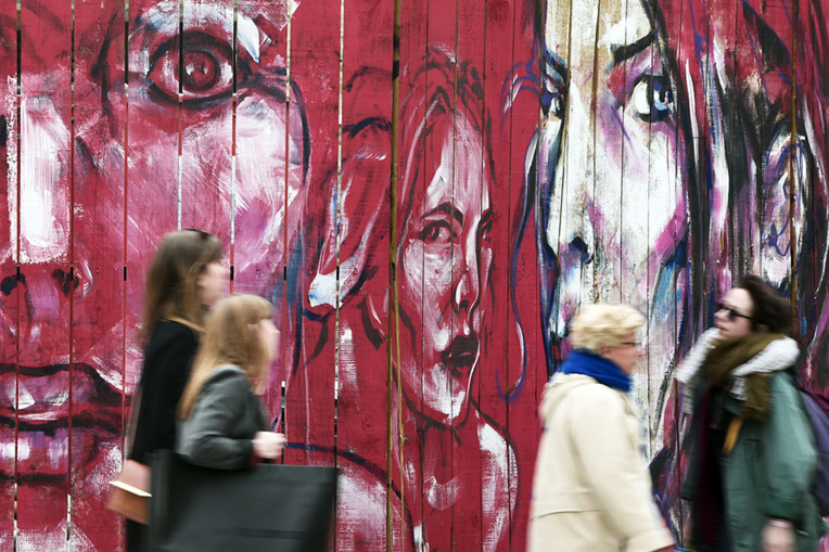 Egalité salariale, PMA...: les candidats s'engagent à l'occasion du 8 mars Egalité salariale, PMA...: les candidats s'engagent à l'occasion du 8 mars