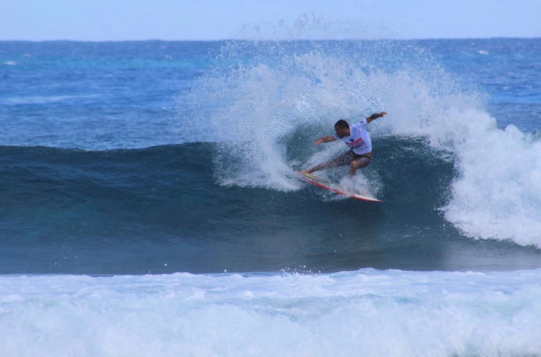 Heremoana Luciani, un surfeur au style incisif Heremoana Luciani, un surfeur au style incisif
