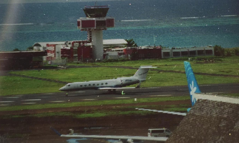 L'arrivée à Tahiti du jet privé de Barack Obama, mercredi 15 mars. (Photo : Facebook Aviation Geeks Tahiti). L'arrivée à Tahiti du jet privé de Barack Obama, mercredi 15 mars. (Photo : Facebook Aviation Geeks Tahiti).