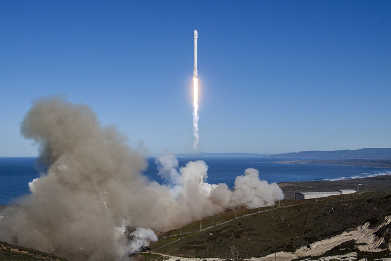 La capsule Dragon de SpaceX a amerri dans le Pacifique sans encombre