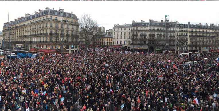 "Résistance": les "insoumis" de Mélenchon en marche pour "la VIe République"