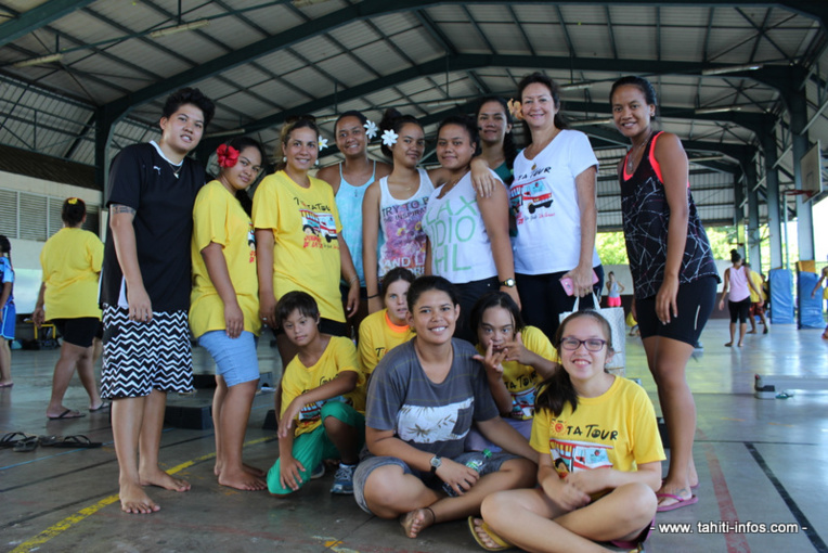 Tota tour : un arrêt au lycée du Taaone Tota tour : un arrêt au lycée du Taaone