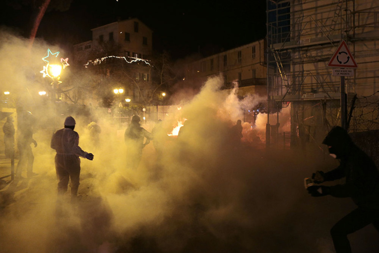 Corse: 25 cocktails Molotov contre la sous-préfecture de Corte