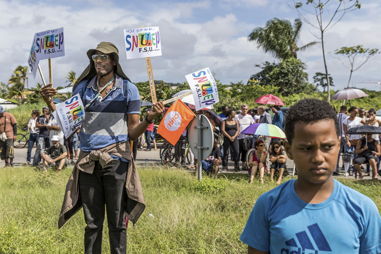 "On attend la ministre": en Guyane, les protestataires ne décolèrent pas