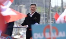 En pleine dynamique, Mélenchon prononce à Marseille une ode vibrante à la paix En pleine dynamique, Mélenchon prononce à Marseille une ode vibrante à la paix