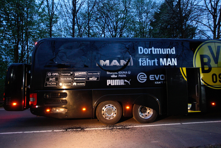 C1 - Choc à Dortmund après une attaque à l'explosif contre le club