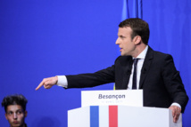 Macron répond à la percée de Mélenchon en se posant en candidat de "l'indignation" et du renouvellement Macron répond à la percée de Mélenchon en se posant en candidat de "l'indignation" et du renouvellement