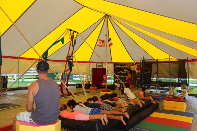 L'espace cirque de Moorea propose des stages et annonce des cours L'espace cirque de Moorea propose des stages et annonce des cours