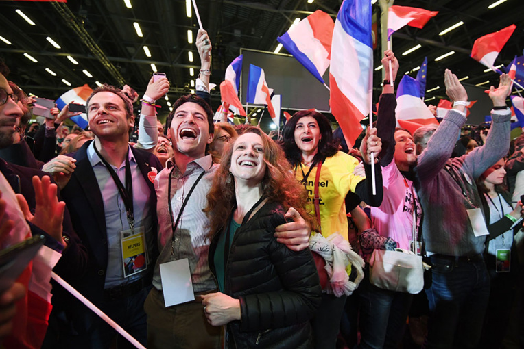 Chez Macron, des larmes de joie pour "un moment historique"