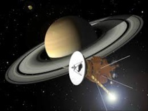 La sonde spatiale Cassini amorce son plongeon final sur Saturne La sonde spatiale Cassini amorce son plongeon final sur Saturne