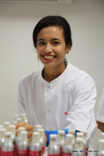 Miss Tahiti : les candidates se muent en créatrice de produits de beauté (photos) Miss Tahiti : les candidates se muent en créatrice de produits de beauté (photos)