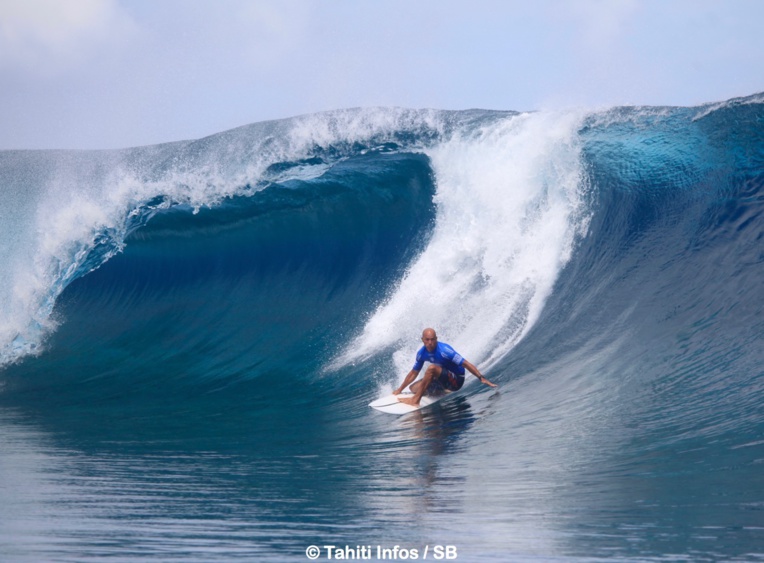 Kelly Slater lors de la Billabong pro Tahiti 2017 Kelly Slater lors de la Billabong pro Tahiti 2017
