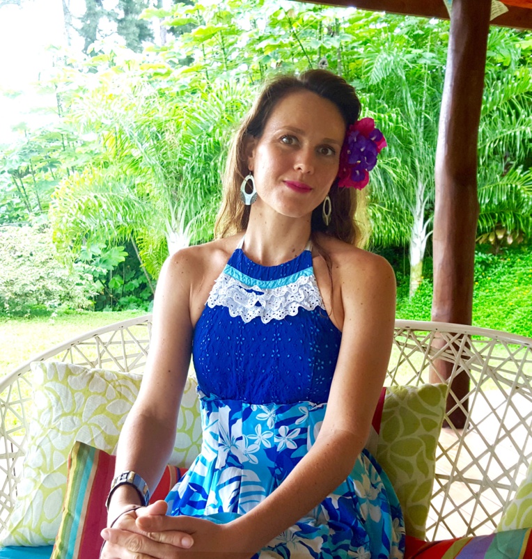 Tvaite expose ses toiles à Tahiti pour la première fois