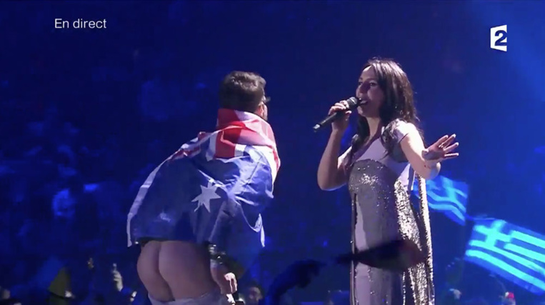 Eurovision: l'homme ayant montré ses fesses ne "regrette pas" Eurovision: l'homme ayant montré ses fesses ne "regrette pas"