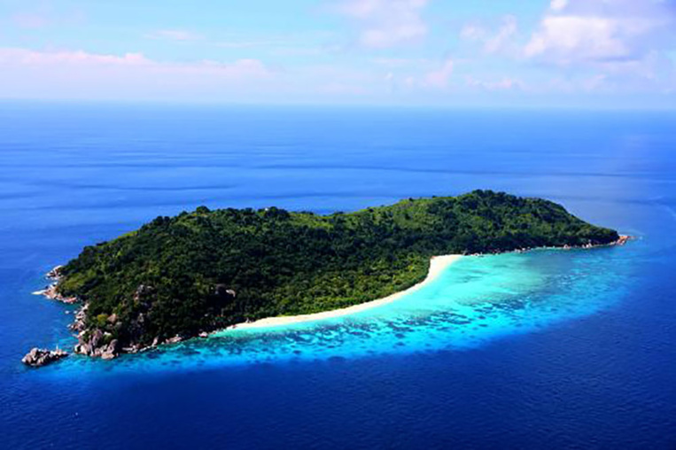 Thaïlande: des îles fermées aux touristes pour régénérer les coraux