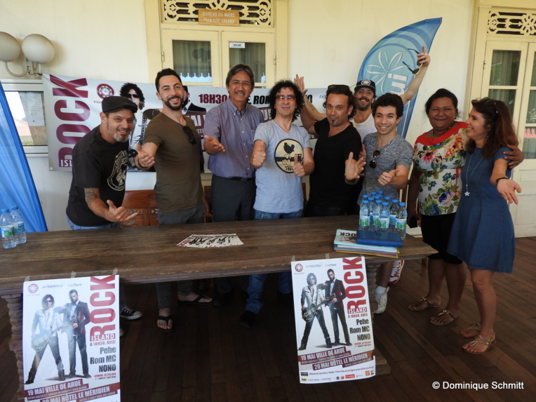 "Nono" et ses musiciens préparent une prestation électrisante et totalement rock 'n’roll ! "Nono" et ses musiciens préparent une prestation électrisante et totalement rock 'n’roll !