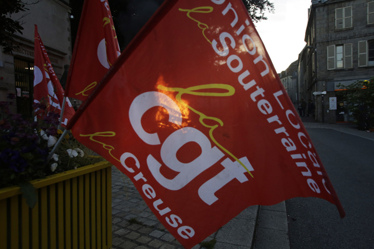 Avec de nouvelles commandes, PSA et Renault apportent un répit à GM&S Avec de nouvelles commandes, PSA et Renault apportent un répit à GM&S