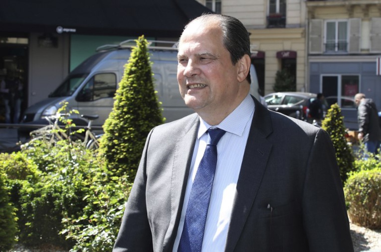 Cambadélis: "Pas impossible" que le PS change de nom