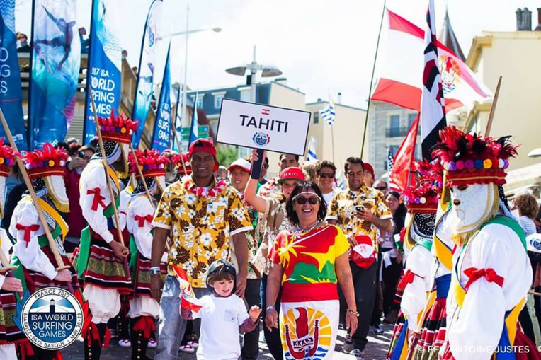 La délégation "Tahiti" menée par Ingrid Leboucher et Hira Teriinatoofa La délégation "Tahiti" menée par Ingrid Leboucher et Hira Teriinatoofa