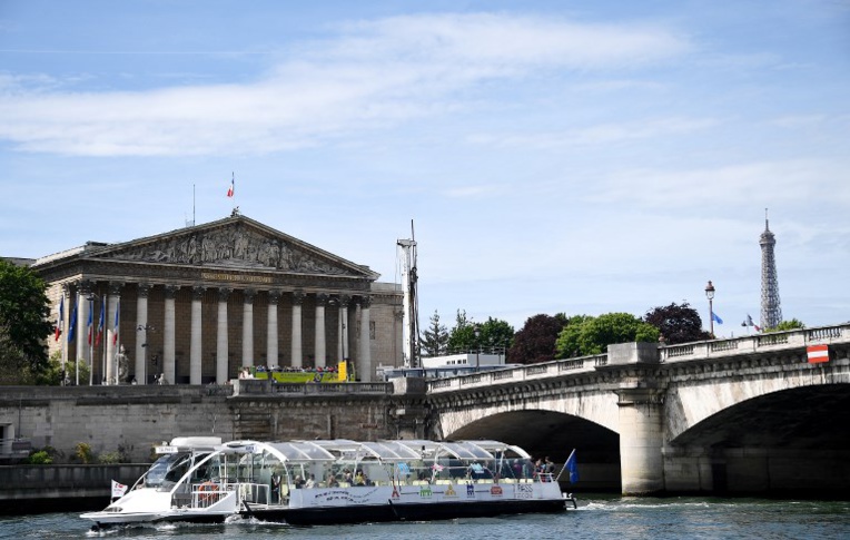 Législatives: 7.882 candidats pour une Assemblée profondément renouvelée