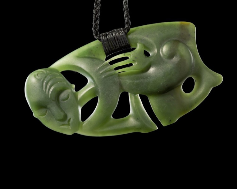 La pierre sacrée des Māori scintille au quai Branly