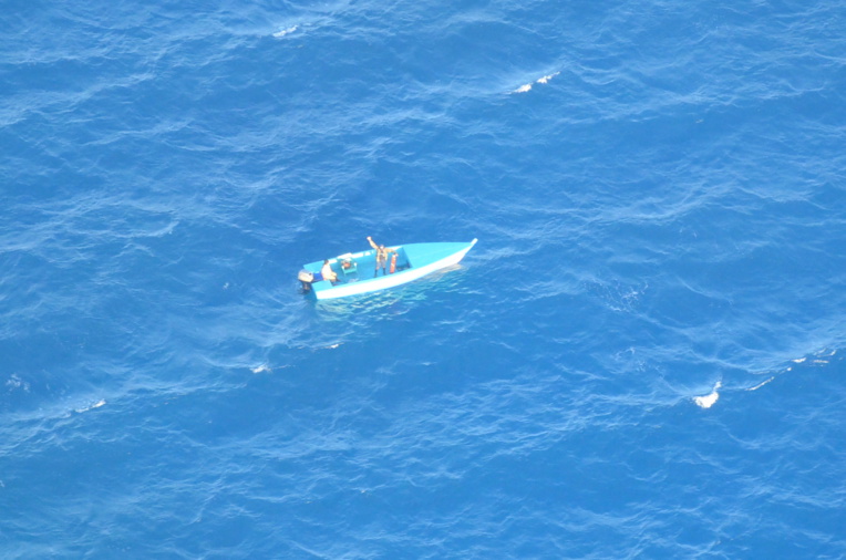 A Hereheretue : colis bien reçu. A Hereheretue : colis bien reçu.