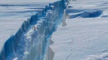 Un iceberg géant sur le point de se détacher en Antarctique