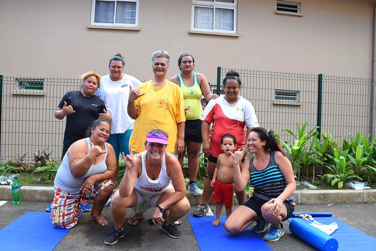 Les mamans du quartier Motio apprécient l'initiative. Les mamans du quartier Motio apprécient l'initiative.