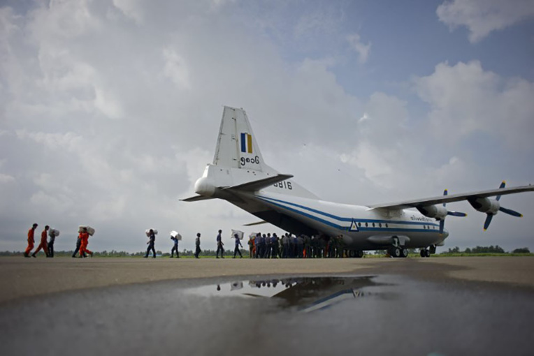 Disparition en Birmanie d'un avion militaire avec plus de cent personnes à bord