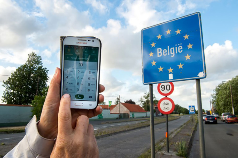 Itinérance: plus de facture de mobile gonflée pour les Européens en vacances