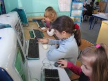 Les Canadiens initiés au codage informatique dès la maternelle Les Canadiens initiés au codage informatique dès la maternelle