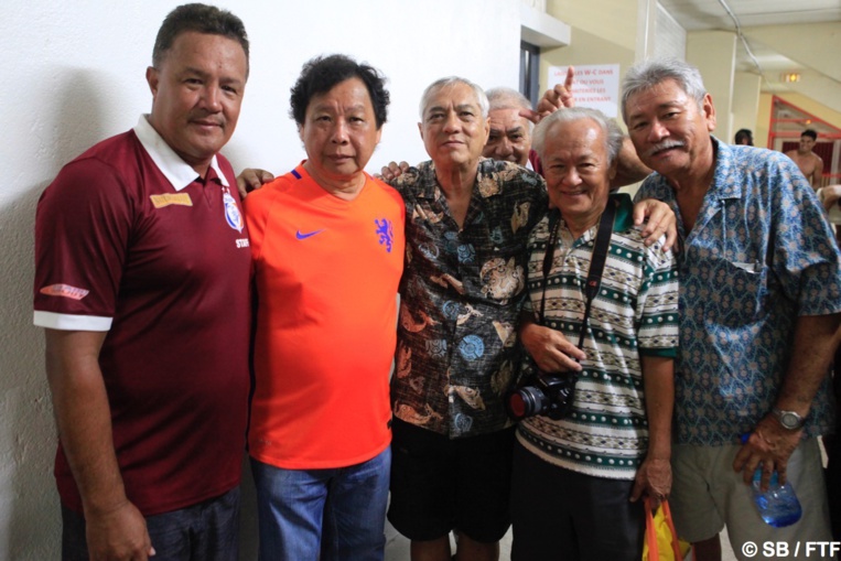 Timiona Asen, à droite, aux côtés de Robert Tanseau Timiona Asen, à droite, aux côtés de Robert Tanseau