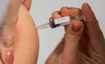 Vaccination des enfants: comment font les autres pays?