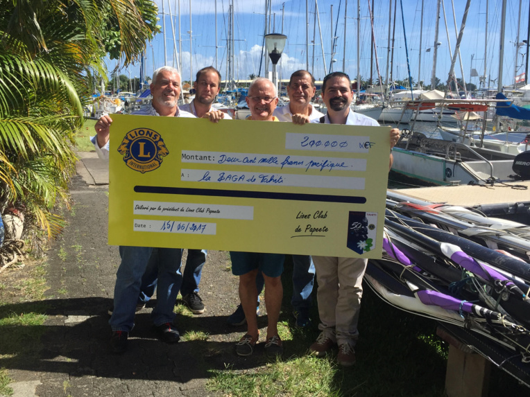 Le Lions Club offre 200 000 Fcfp à la Saga