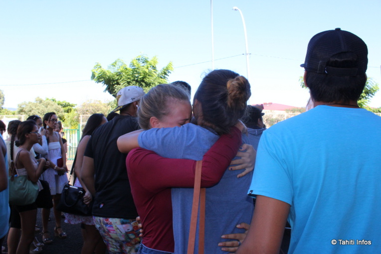 Bac 2017 : fierté, larmes et rattrapage Bac 2017 : fierté, larmes et rattrapage